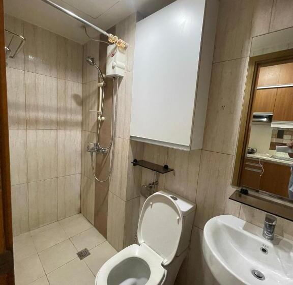 Modern And Cozy Condo In 8adriatico Near Pgh, Slmec And Us Embassy