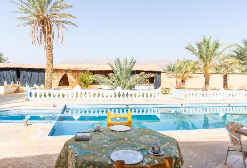 膳宿费 A La Fraicheur Du Draa