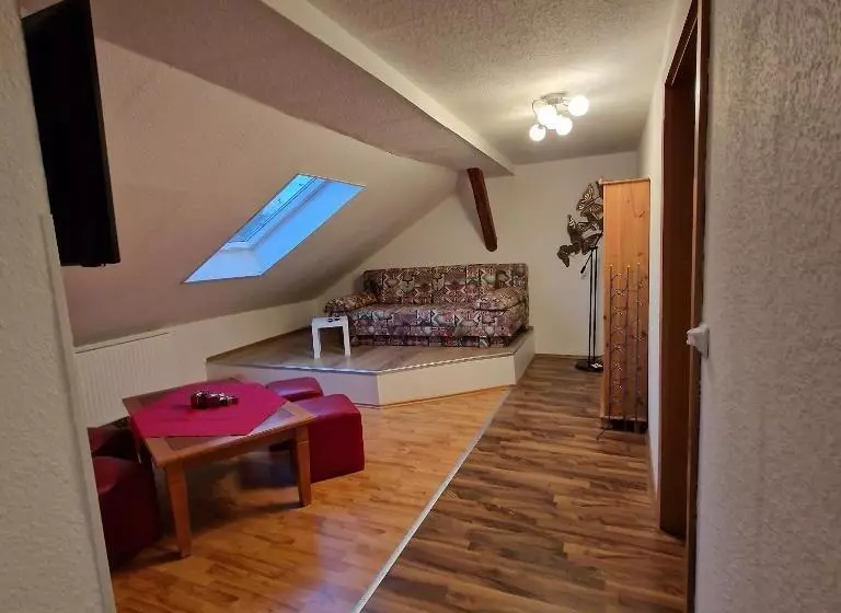 Majatalo Bei Conny Und Bernd