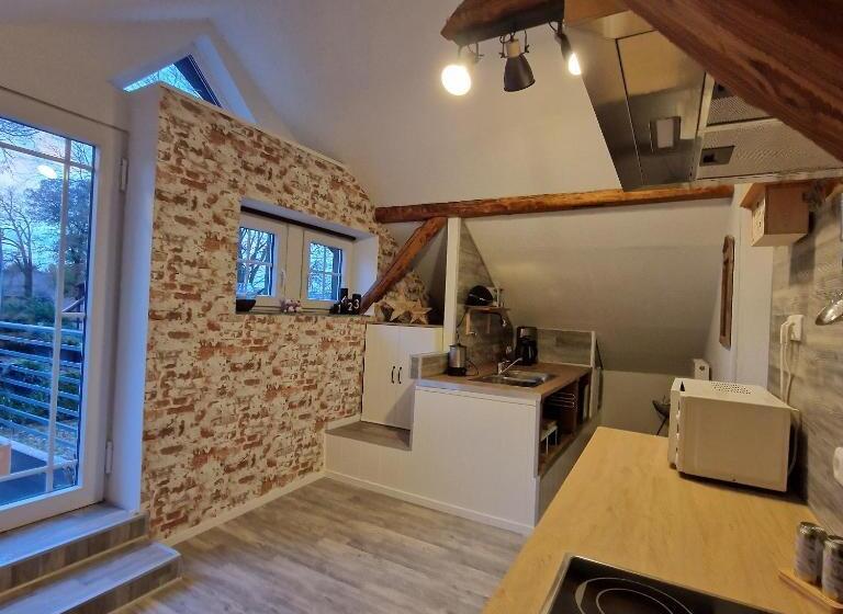 膳宿费 Bei Conny Und Bernd