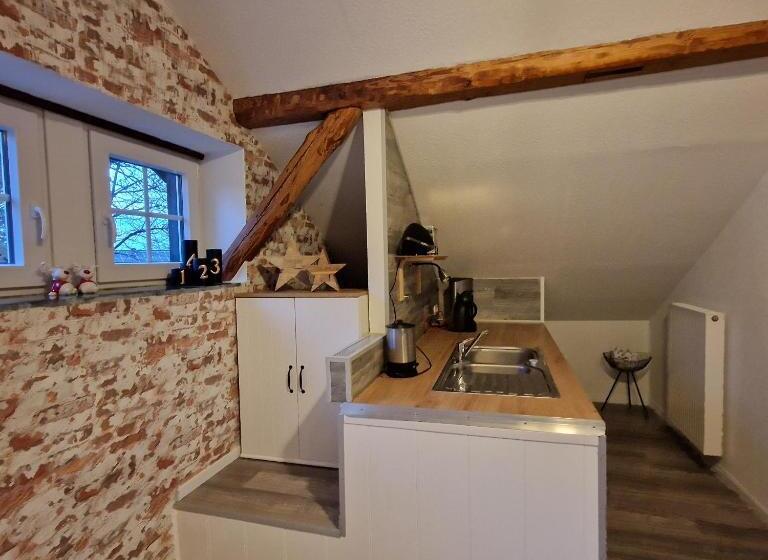 膳宿费 Bei Conny Und Bernd