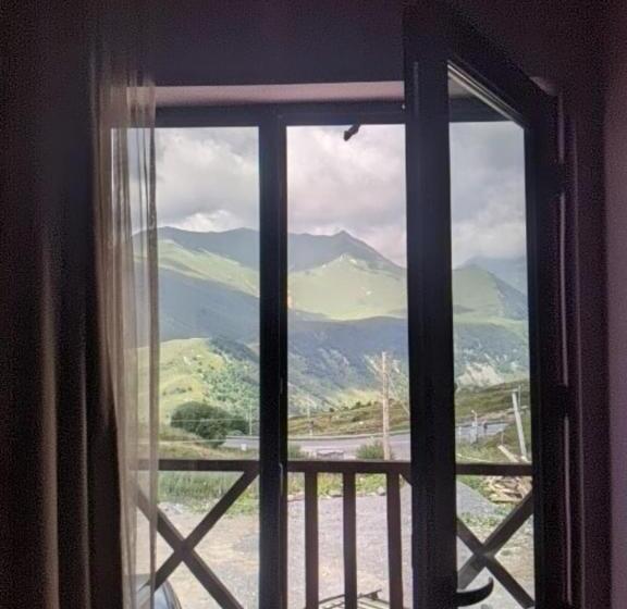 پانسیون Khando2023