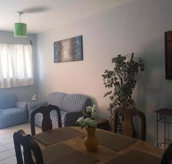 ペンション Posada De León