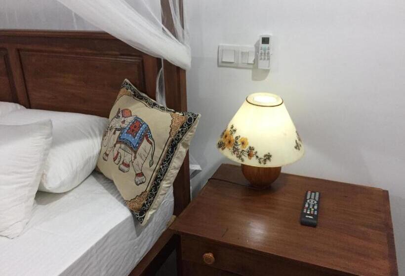 ペンション Tropical Villa