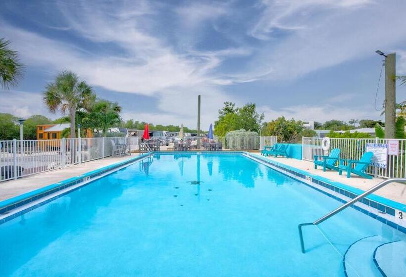 منتجع Cabins At Bonefish Bay