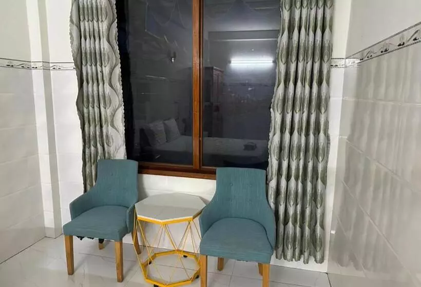 Sân Vườn Hotel Khánh Hòa