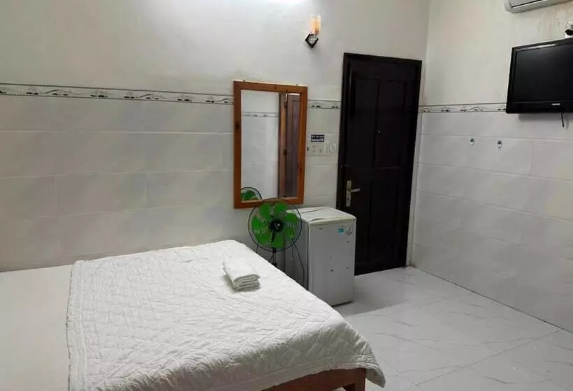 Sân Vườn Hotel Khánh Hòa