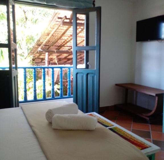 تختخواب و صبحانه Casa Silva   Hotel Cafe