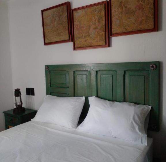 تختخواب و صبحانه Casa Silva   Hotel Cafe