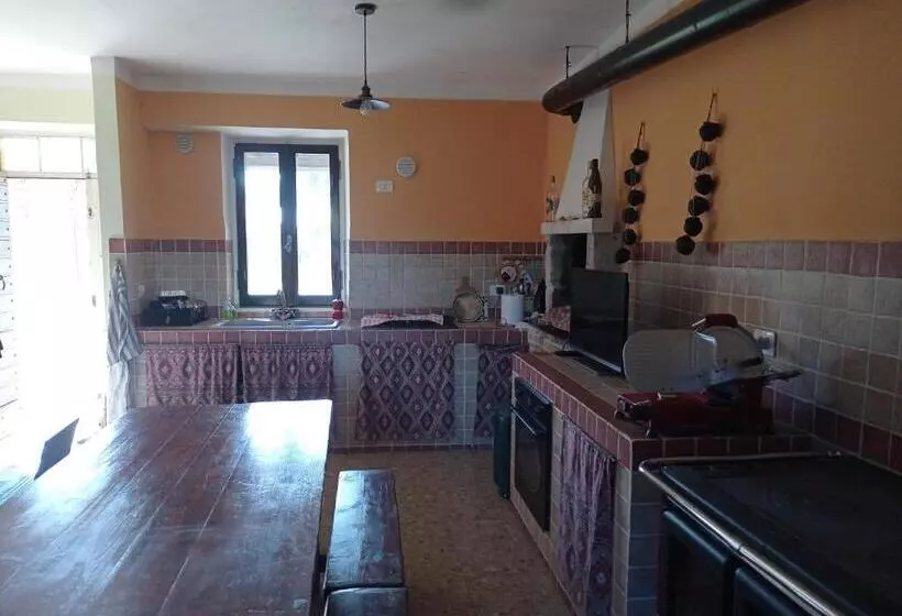 Aamiaismajoitus (B&B) Famiglia Nel Vento