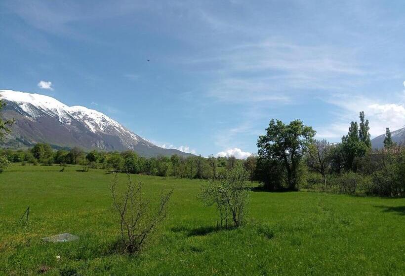 تختخواب و صبحانه Famiglia Nel Vento