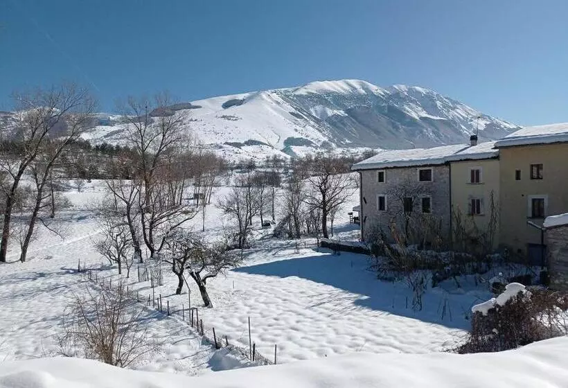 Aamiaismajoitus (B&B) Famiglia Nel Vento