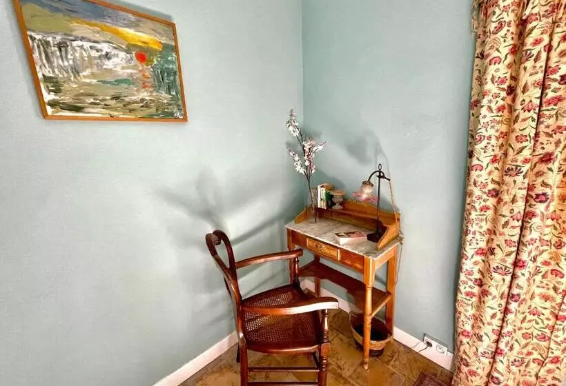 ベッドアンドブレックファースト Maison Consulaire Chambre D Hote De Charme