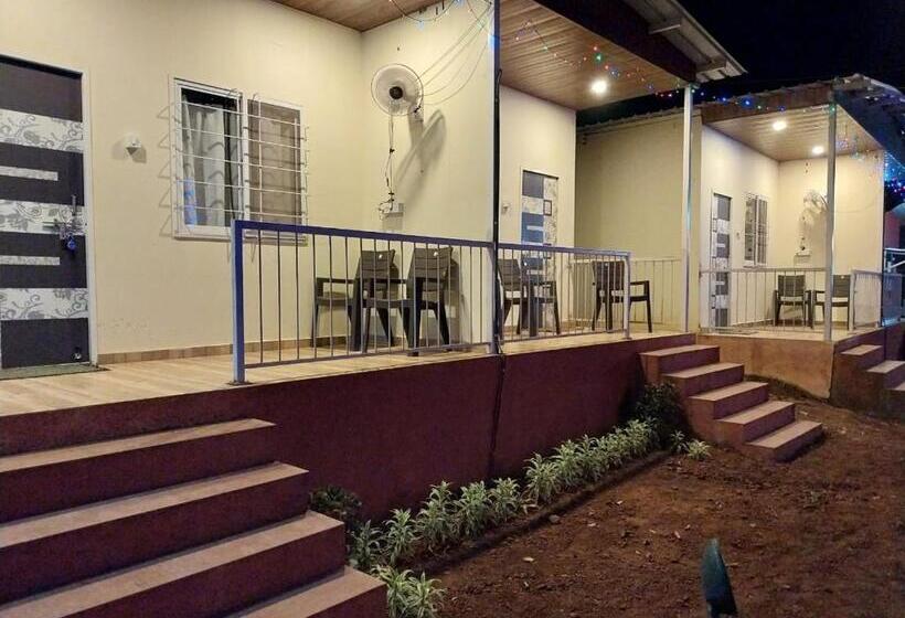 Hotell Aaryan Beach Resort