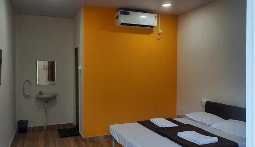 Hotell Aaryan Beach Resort