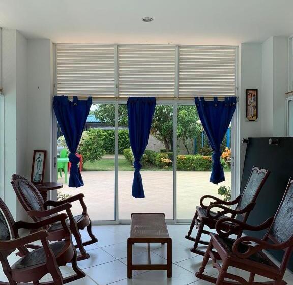 בית מלון כפרי Cabaña Manzuren