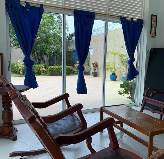 בית מלון כפרי Cabaña Manzuren