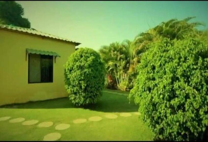 ホテル Gayatri Farm Resort Kolan