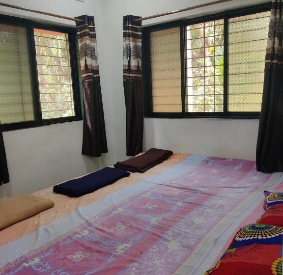 Hotelli Krishna Kunj