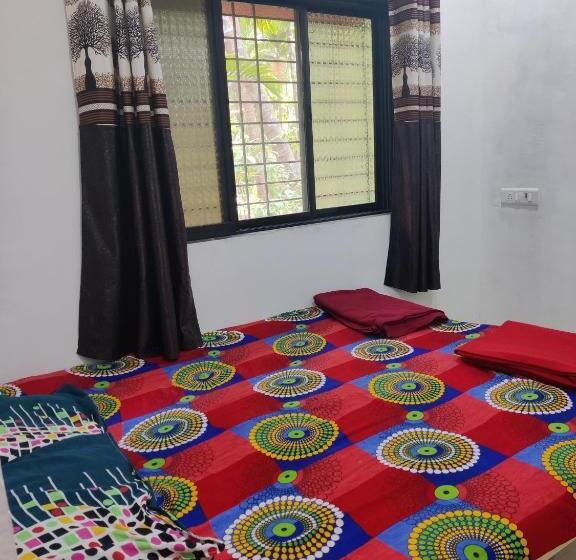 Hotelli Krishna Kunj