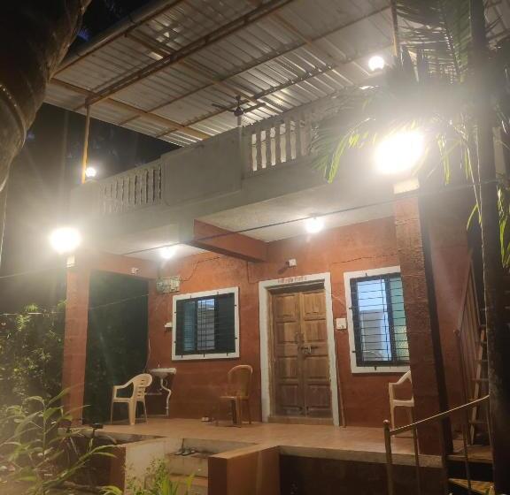 Hotelli Krishna Kunj