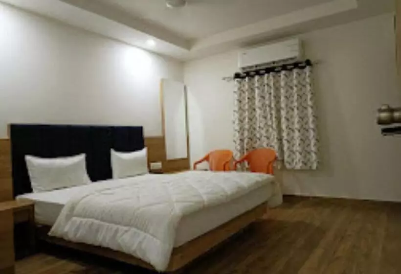 ホテル Kutchi Palace, Dwarka