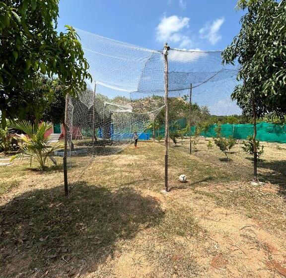 Hotel Santhrupthifarmstay