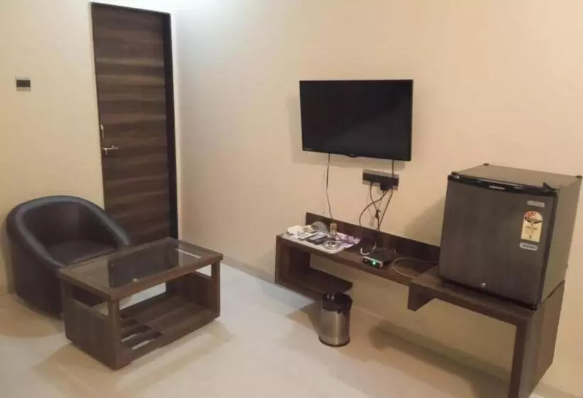 Hotelli Sharveen Classic Inn