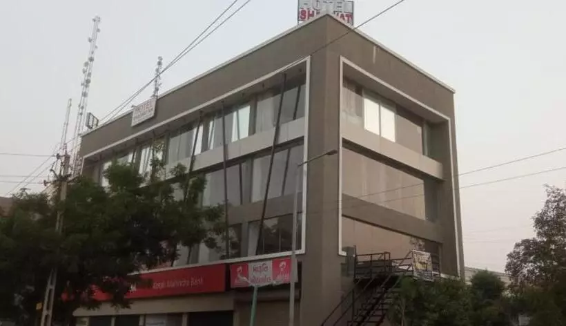 هتل Shaswat Inn