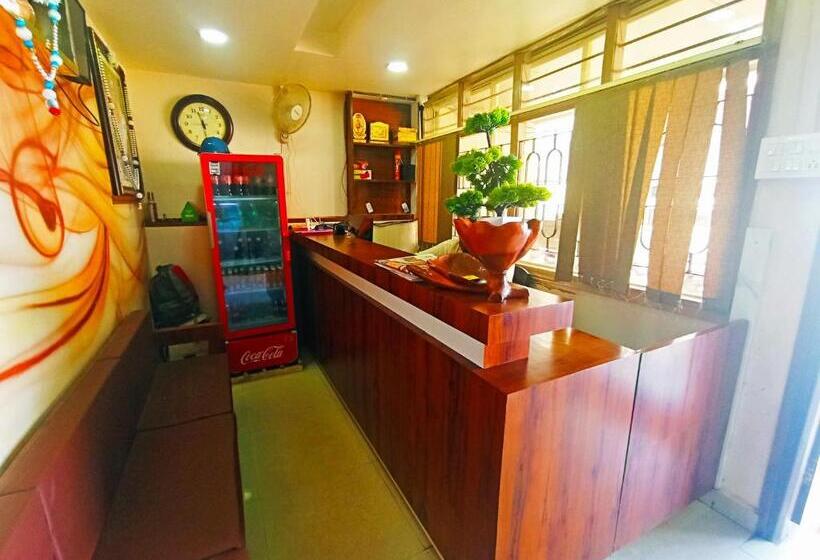 هتل Jayalaxmi Comforts