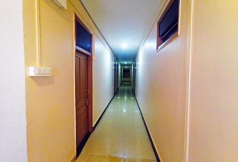 هتل Jayalaxmi Comforts