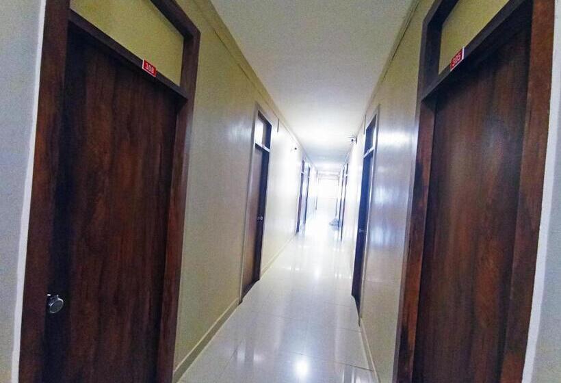 هتل Jayalaxmi Comforts