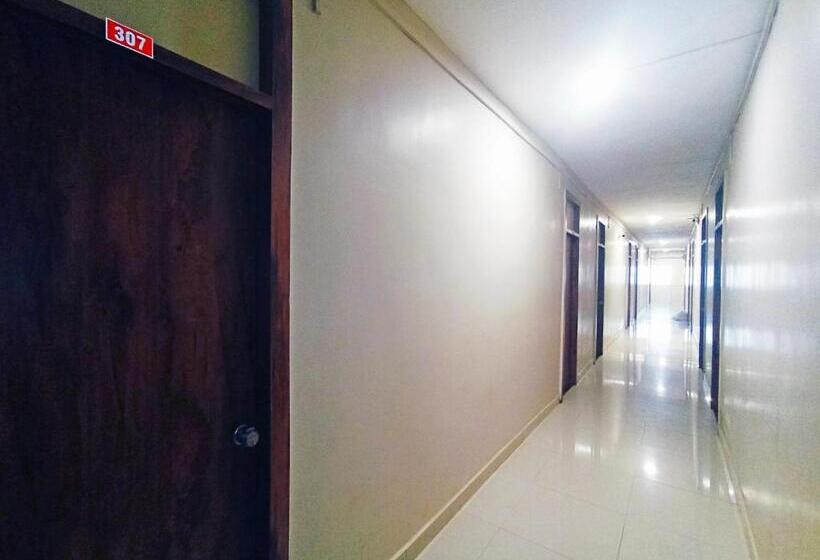 هتل Jayalaxmi Comforts