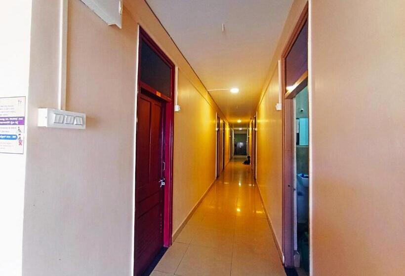 هتل Jayalaxmi Comforts