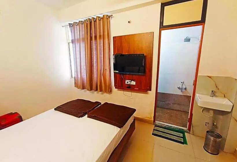 ホテル Jayalaxmi Comforts