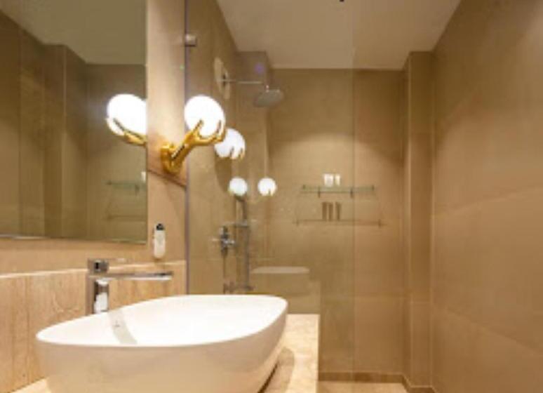 هتل The Greenwood Resort Guwahati