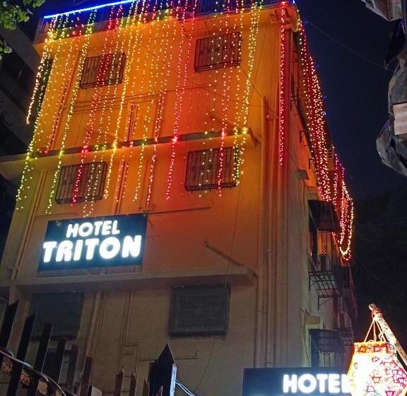 Hôtel Triton   Near Us Embassy