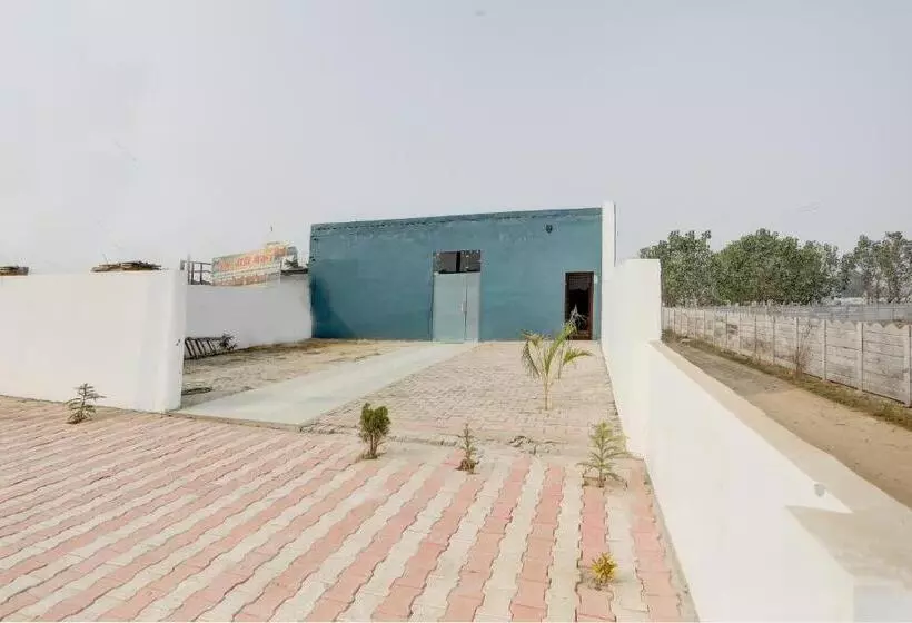 Oyo Kittu Hotel And Restaurant