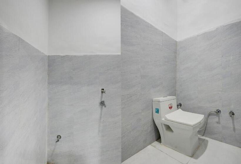 Oyo Kittu Hotel And Restaurant