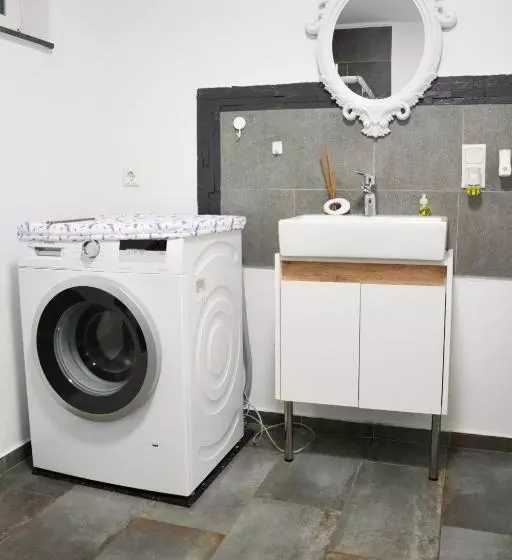 ペンション Apartament 2 Camere