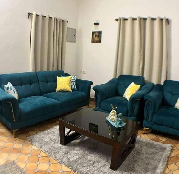 פנסיון Carthage Villa