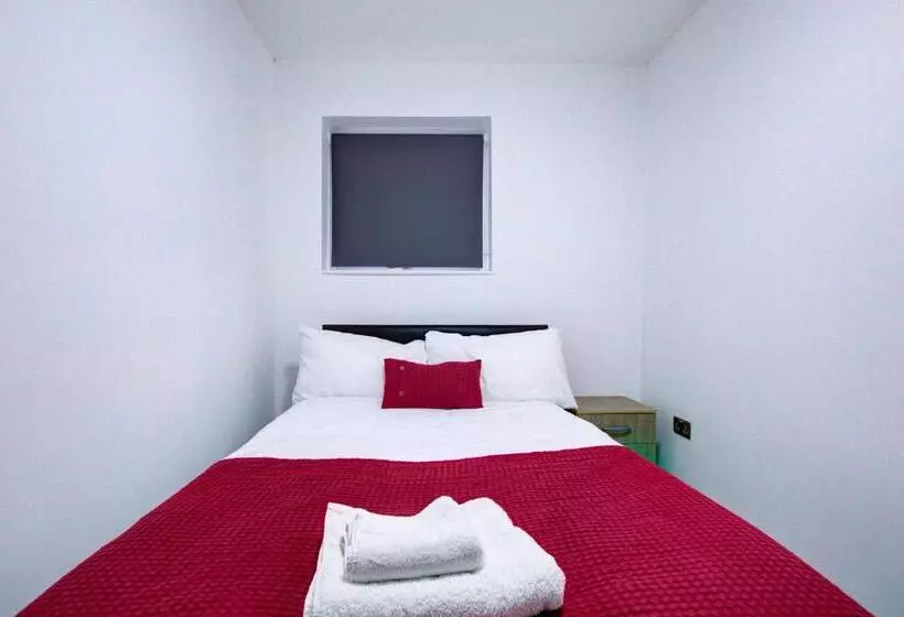 ペンション Crossville Homes   Double Rooms