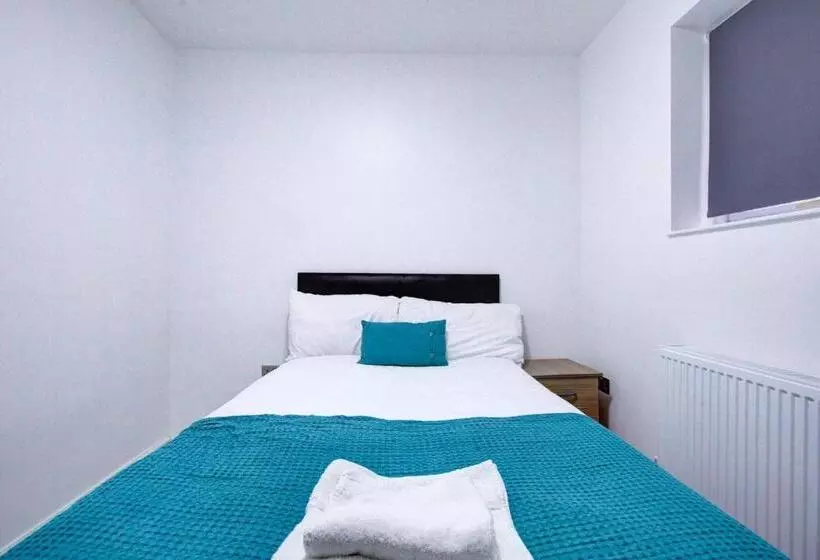 ペンション Crossville Homes   Double Rooms