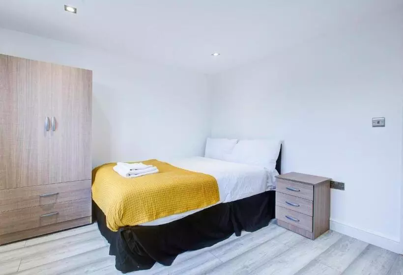 ペンション Crossville Homes   Double Rooms