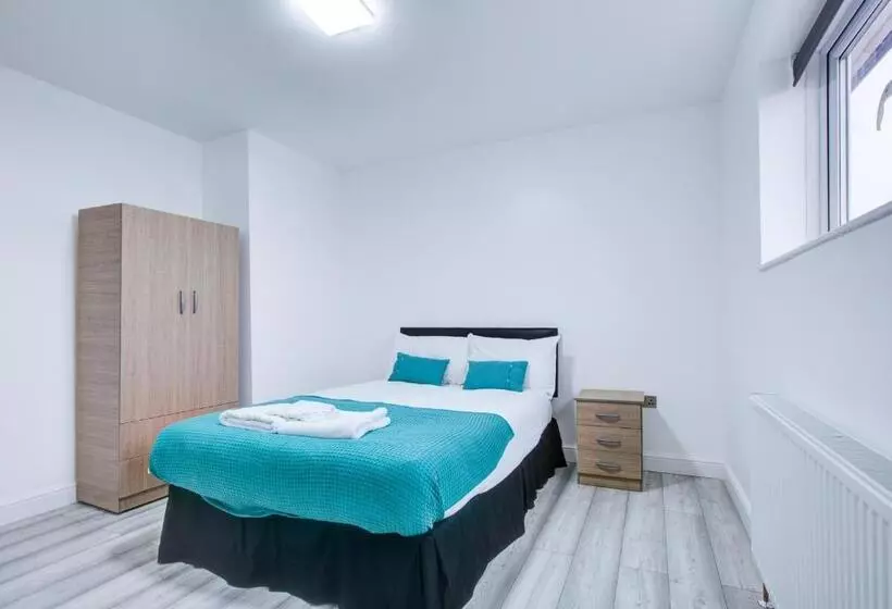 ペンション Crossville Homes   Double Rooms
