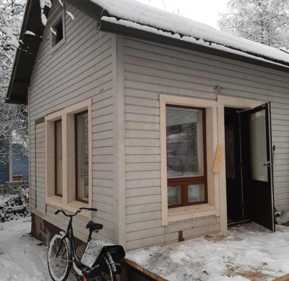 פנסיון Garden Chamber