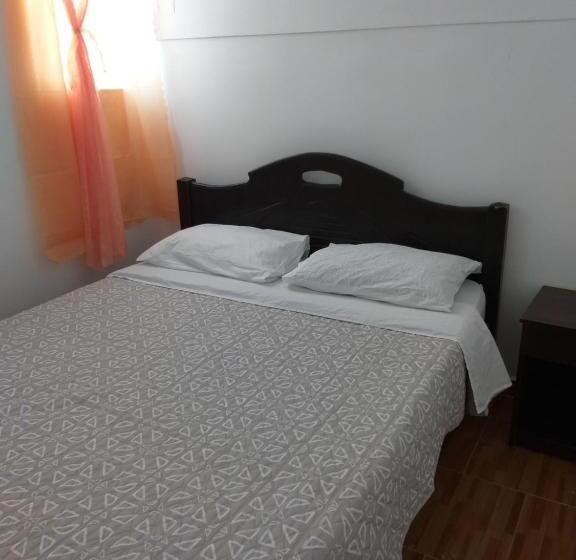 膳宿费 Hostal Las Cruces