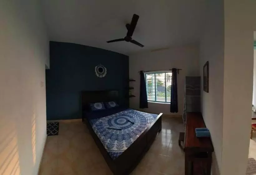 پانسیون Blue House