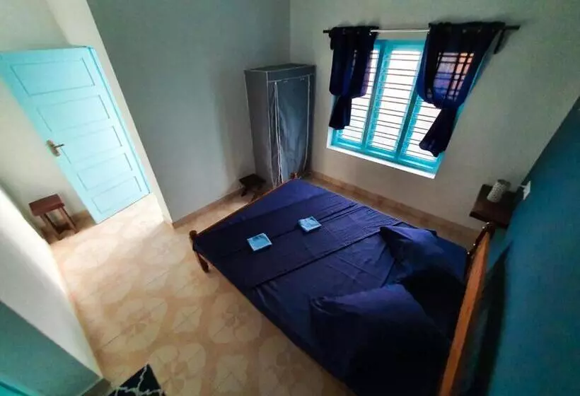 پانسیون Blue House