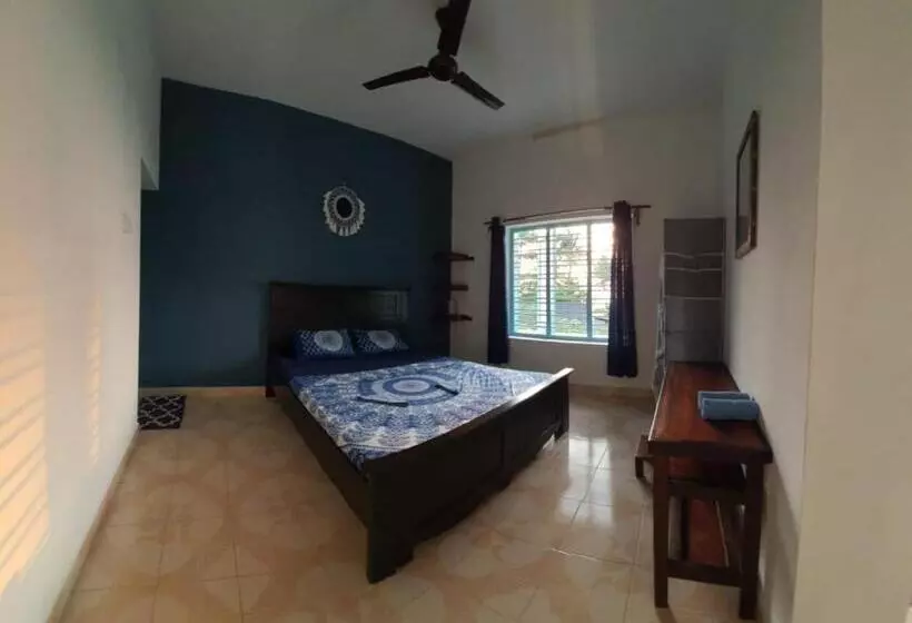 پانسیون Blue House